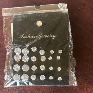 Elegant Silver Stud Earrings Set